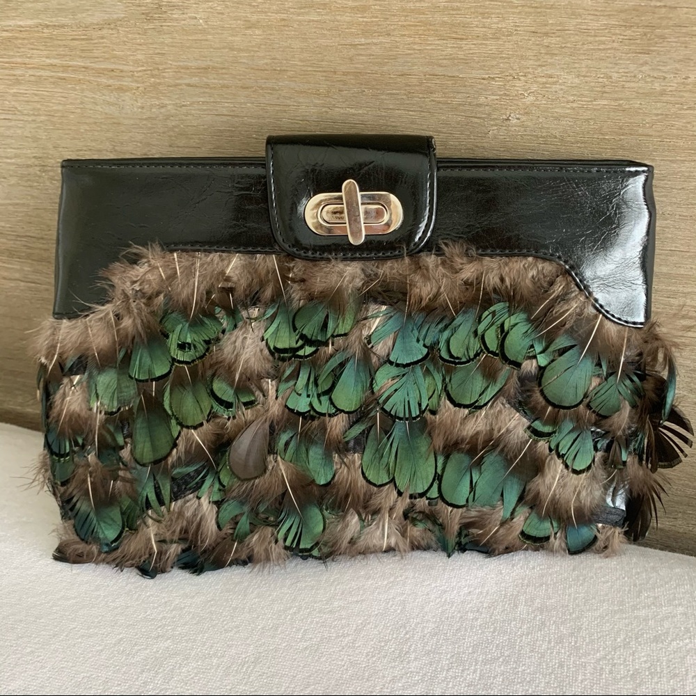 Unique feathered clutch!
